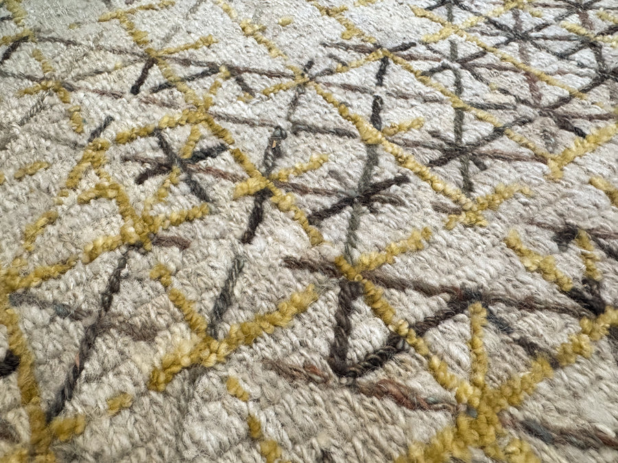 Caleido Collection Frost in Vanilla 9x12 Rug