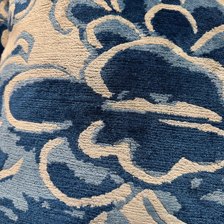 Three Pillow Water Lilly in Light Blue Set