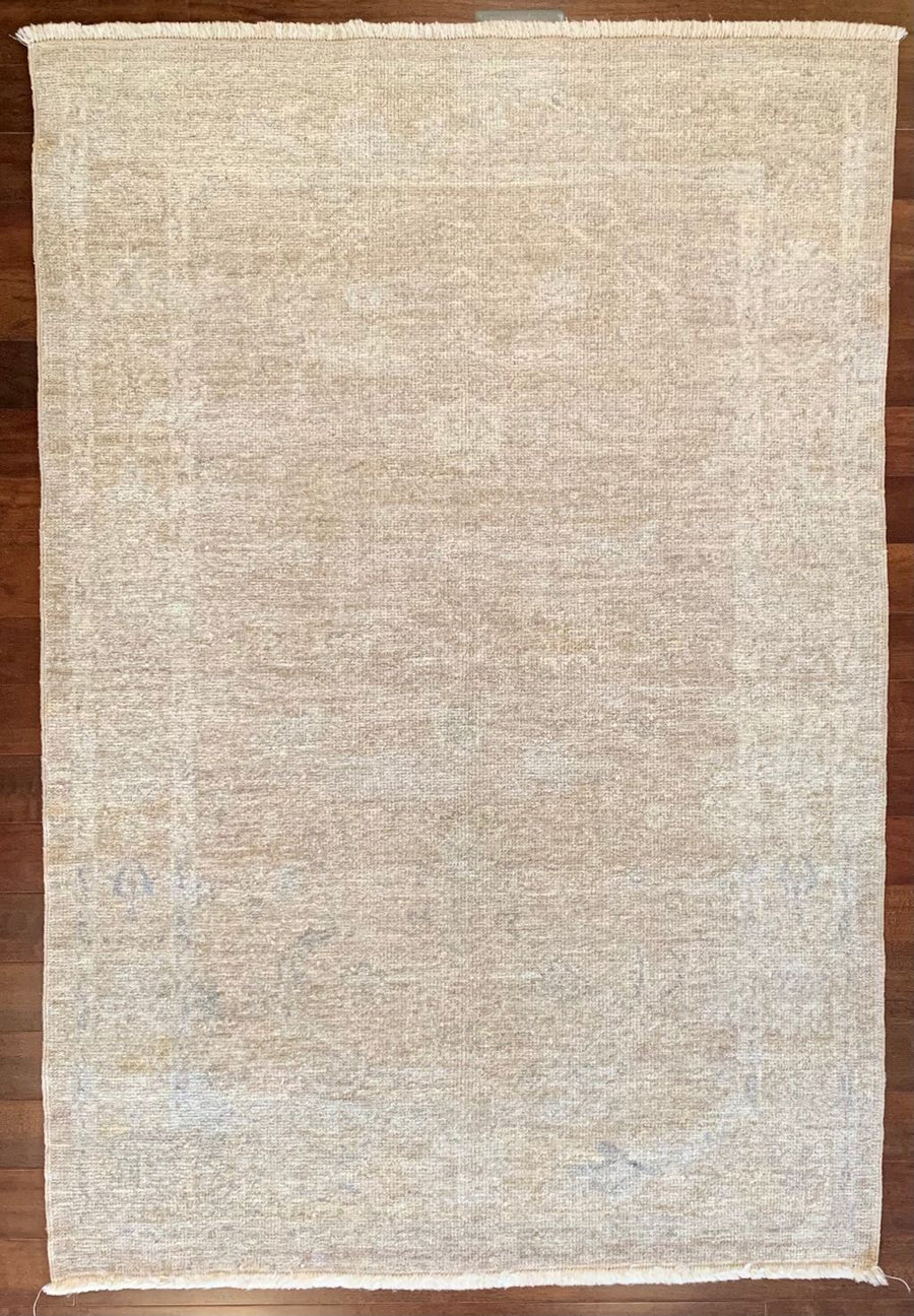 Hand knotted Faded Style Oushak 4x6 Rug